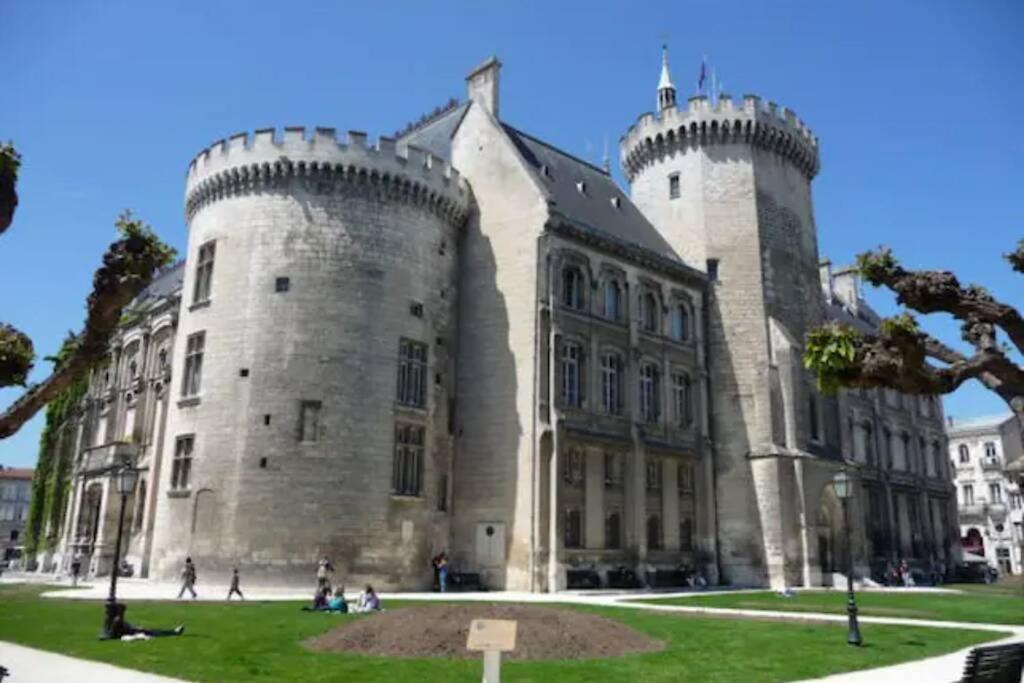 L'Escapade Proche Gare Apartment Angouleme Exterior photo